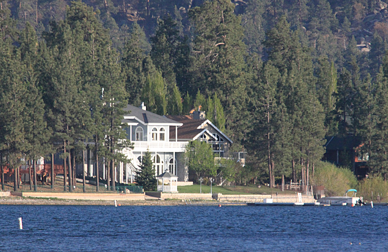 Lakeside Real Estate